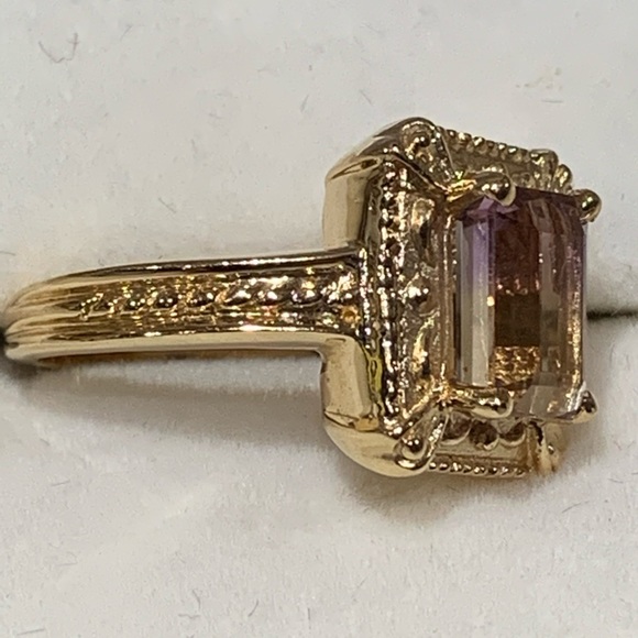 14K Gold Ring, Necklace & Earring Set - Picture 2 of 11